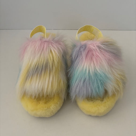 UGG Fluff Yeah Tie Dye Slipper Sandals 7 - Picture 2 of 8